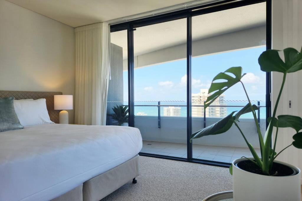 Modern Luxury With Breathtaking Ocean Views Gold Coast
